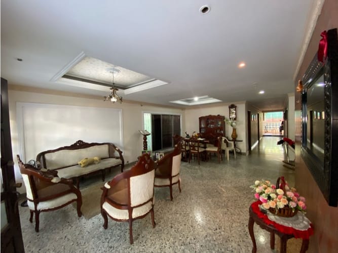 Casa de 5 alcobas en venta en Los Andes, Barranquilla, 226 m² · foto 2 de 18