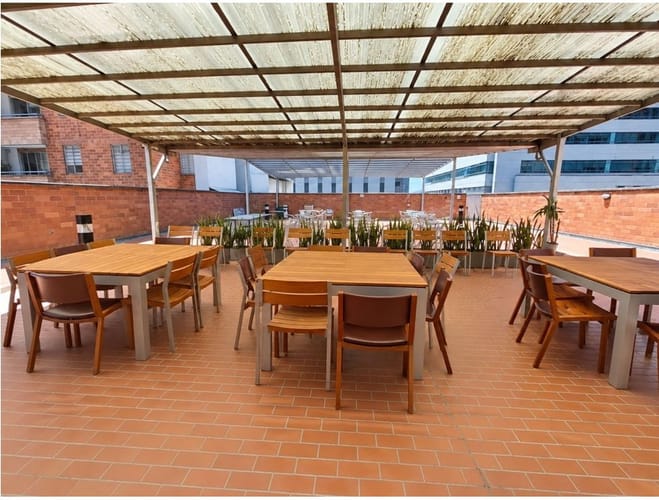 Oficina en arriendo en Villa Carlota, Medellín, 507 m² · foto 3 de 20