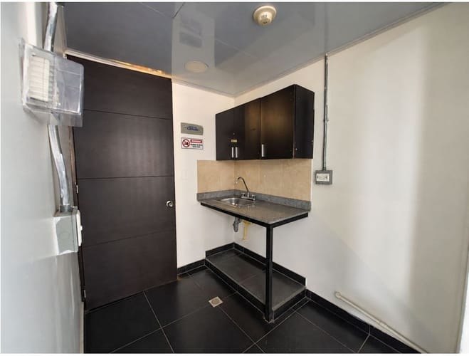 Oficina en arriendo en Villa Carlota, Medellín, 507 m² · foto 4 de 20