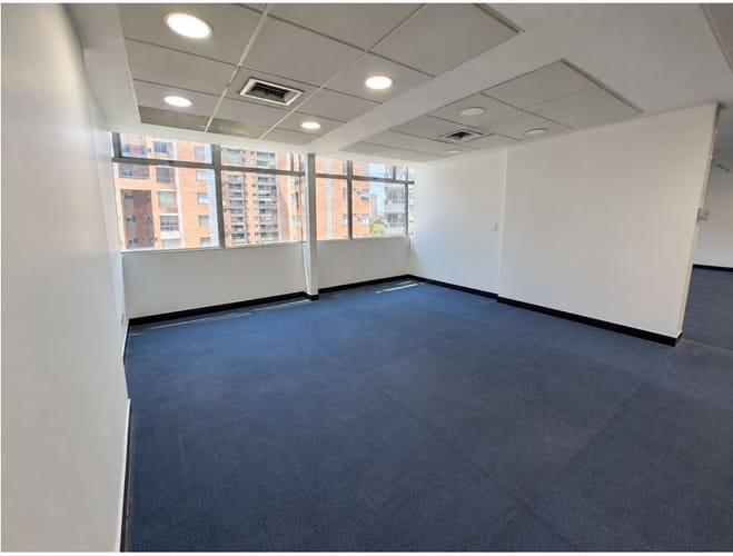 Oficina en arriendo en Villa Carlota, Medellín, 507 m² · foto 15 de 20