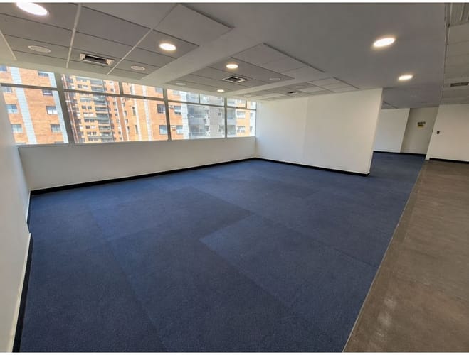 Oficina en arriendo en Villa Carlota, Medellín, 507 m² · foto 17 de 20