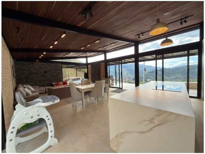 Casa de 4 alcobas en venta en La Corrala, Manizales · foto 5 de 11