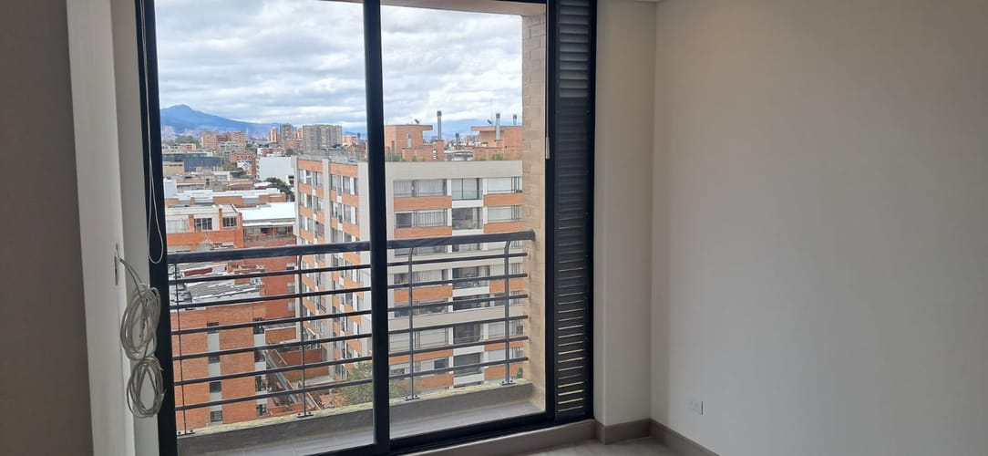 Apartamento de 1 alcoba en venta en Cedritos, Bogotá, 52 m² · foto 4 de 24