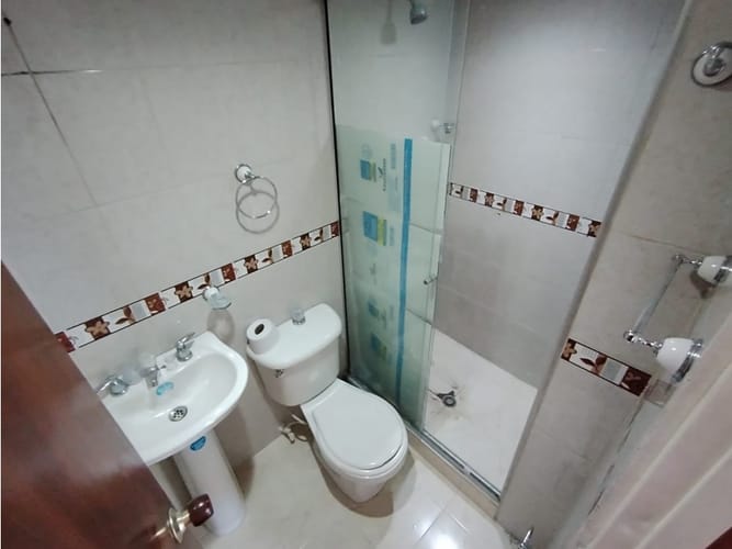 Apartamento de 3 alcobas en venta en El Pinal, Medellín, 50 m² · foto 3 de 18