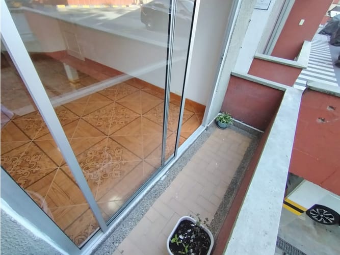 Apartamento de 3 alcobas en venta en El Pinal, Medellín, 50 m² · foto 5 de 18