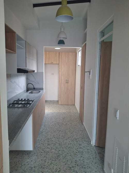 Apartaestudio en arriendo en La Candelaria, Bogotá, 33 m² · foto 9 de 14