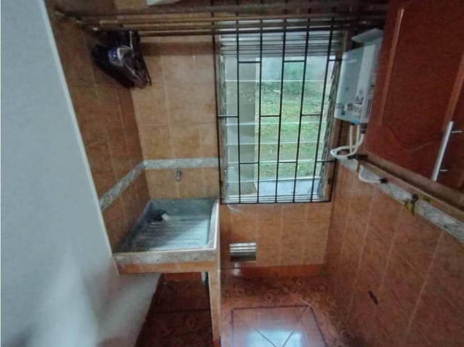 Apartamento de 3 alcobas en venta en El Pinal, Medellín, 50 m² · foto 8 de 18