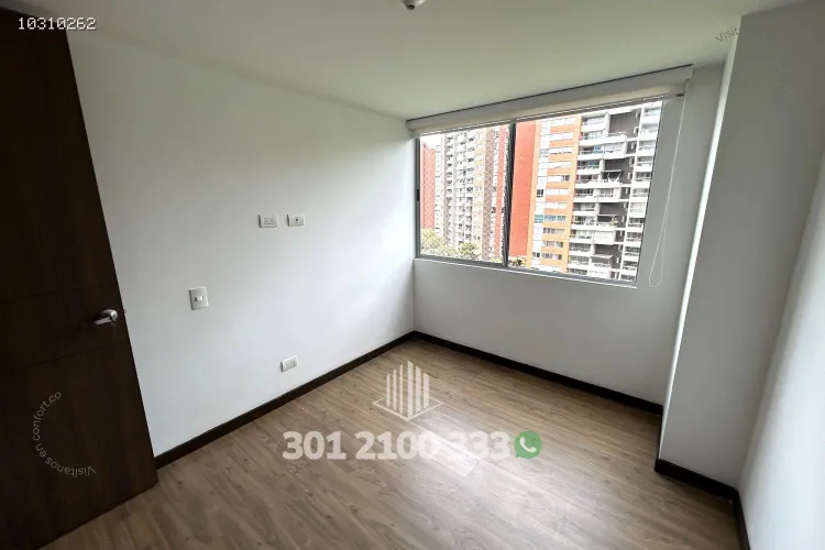 Apartamento de 3 alcobas en arriendo en Cumbres, Envigado, 98 m² · foto 23 de 24