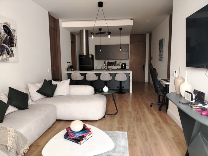 Apartamento de 2 alcobas en venta en Chico Norte, Bogotá, 102 m² · foto 3 de 24