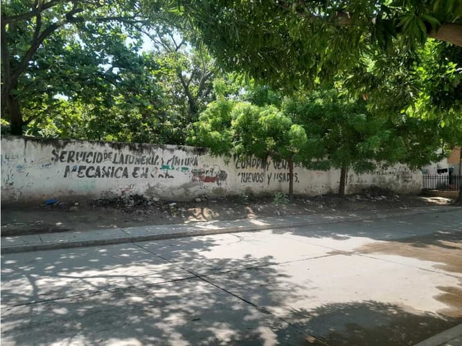 Lote en venta en Urbanizacion Autopista, Santa Marta, 2520 m² · foto 2 de 19