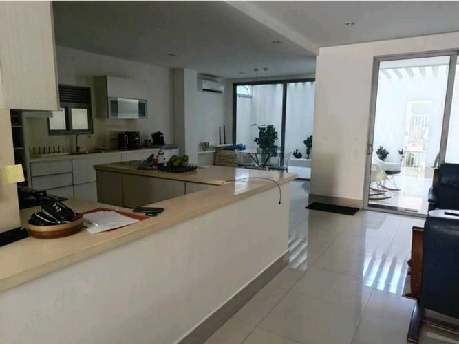 Casa de 4 alcobas en venta en Rodadero Reservado, Santa Marta, 200 m² · foto 8 de 24
