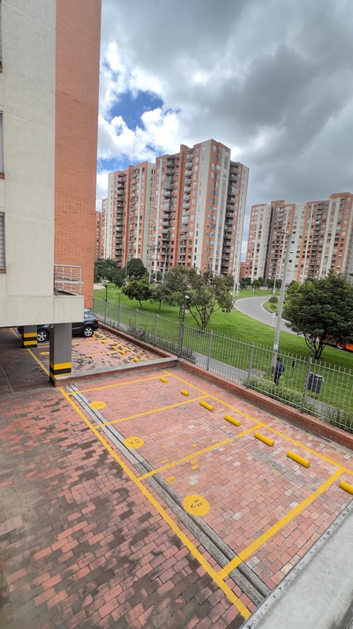 Apartamento en venta en Colina Campestre, Bogotá · foto 2 de 19