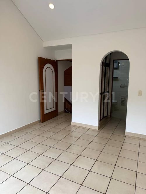 Casa de 4 alcobas en arriendo en Caudal Norte Oriental, Villavicencio, 108 m² · foto 4 de 13