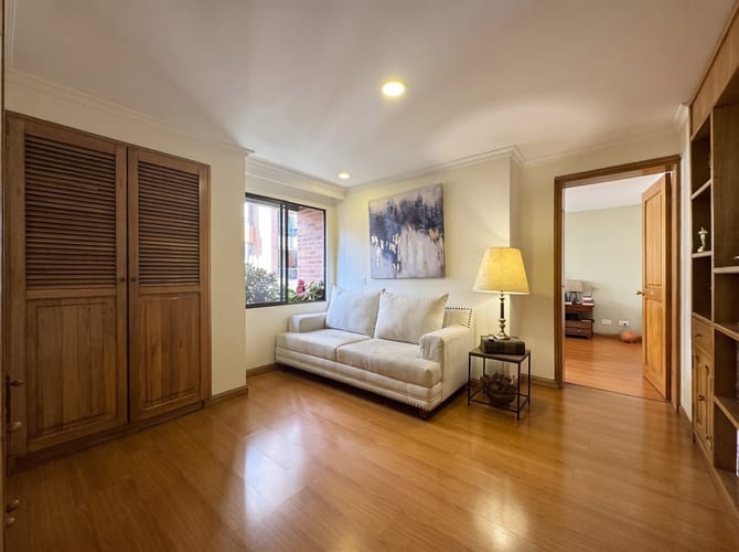 Apartamento de 2 alcobas en venta en Chico, Bogotá, 114 m² · foto 8 de 16