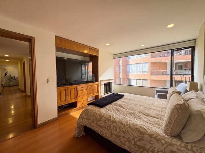 Apartamento de 2 alcobas en venta en Chico, Bogotá, 114 m² · foto 11 de 16
