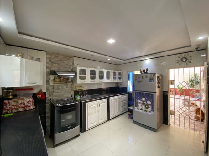 Casa de 3 alcobas en venta en San Jose, Barranquilla, 175 m² · foto 2 de 11
