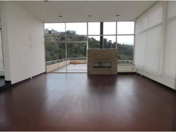 Casa de 3 alcobas en arriendo en Sindamanoy, Chía, 573 m² · foto 3 de 24