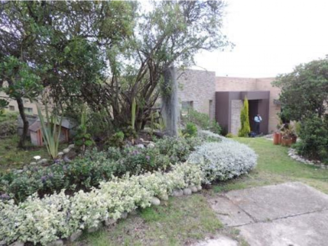 Casa de 3 alcobas en arriendo en Sindamanoy, Chía, 573 m² · foto 23 de 24