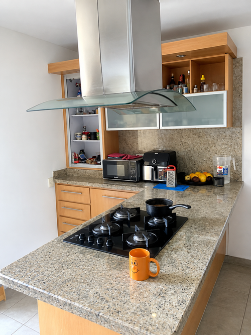 Apartamento de 3 alcobas en venta en Gratamira, Bogotá, 145 m² · foto 4 de 11