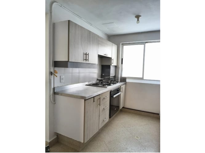 Casa de 3 alcobas en arriendo en Los Balsos, Medellín, 229 m² · foto 7 de 20