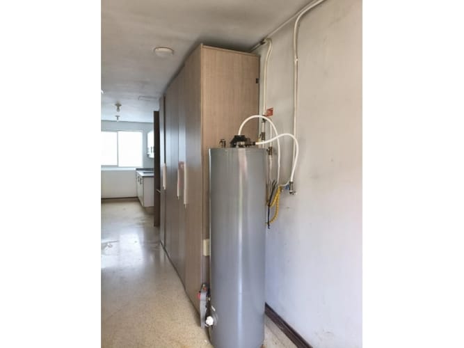 Casa de 3 alcobas en arriendo en Los Balsos, Medellín, 229 m² · foto 9 de 20