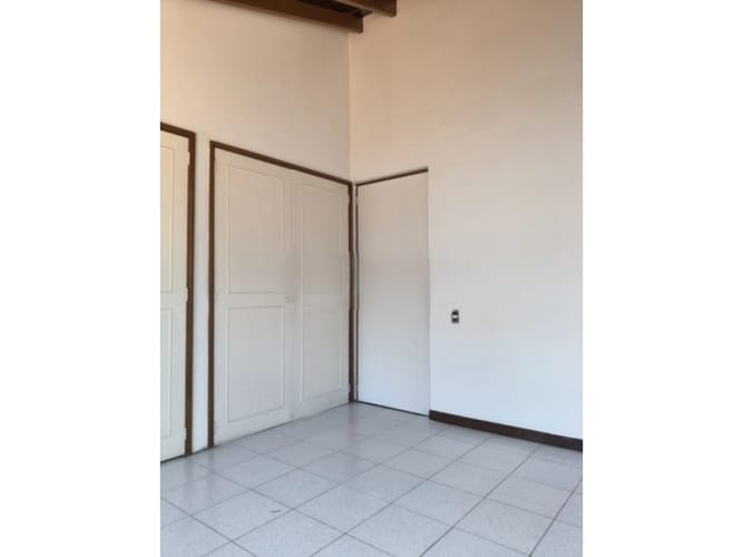 Casa de 3 alcobas en arriendo en Los Balsos, Medellín, 229 m² · foto 12 de 20