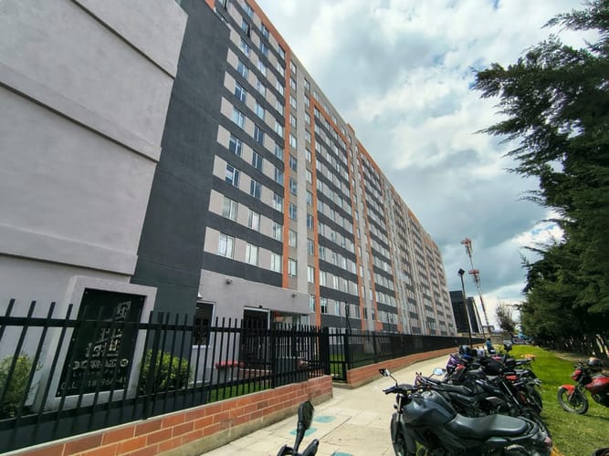 Apartaestudio en arriendo en Ciudad Salitre, Bogotá · foto 2 de 12