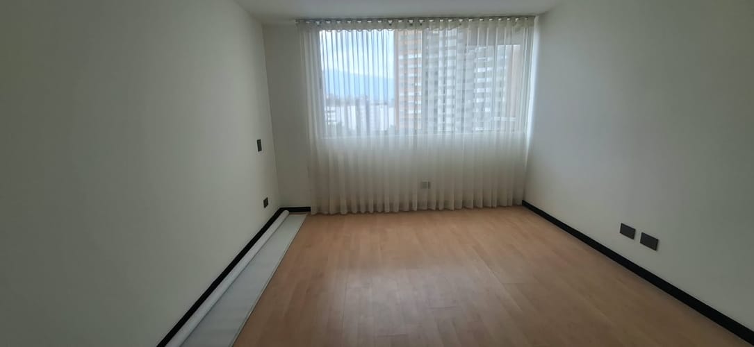Apartamento de 2 alcobas en venta en Oviedo, Medellín, 78 m² · foto 7 de 21