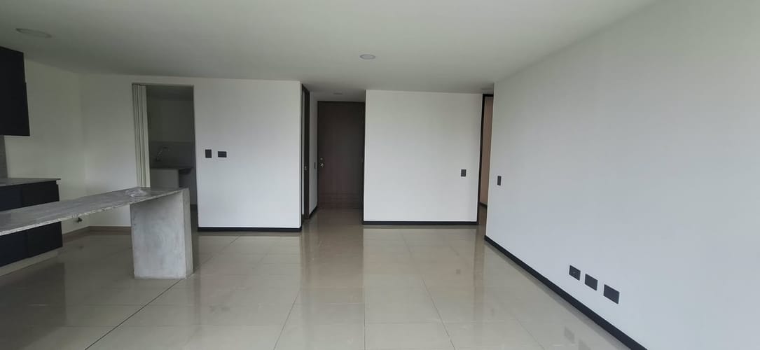 Apartamento de 2 alcobas en venta en Oviedo, Medellín, 78 m² · foto 10 de 21
