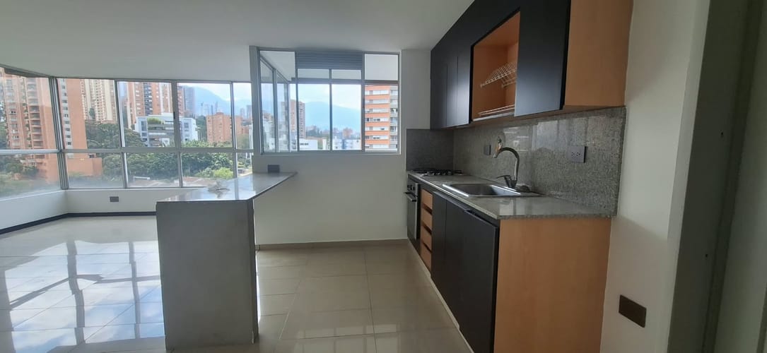 Apartamento de 2 alcobas en venta en Oviedo, Medellín, 78 m² · foto 20 de 21