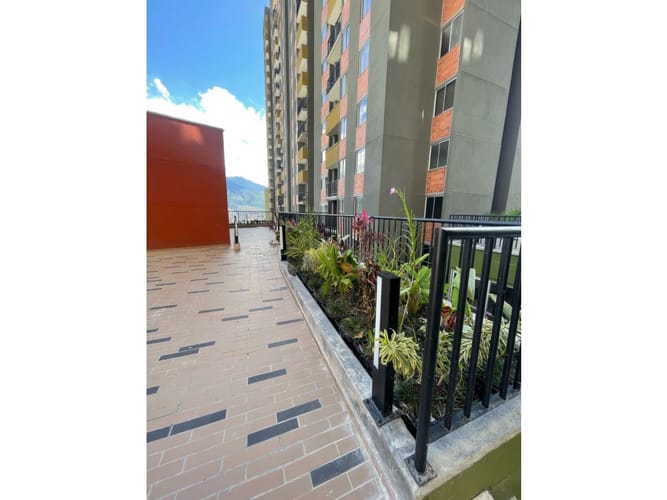 Apartamento de 2 alcobas en arriendo en Bellavista, Bello, 57 m² · foto 20 de 24