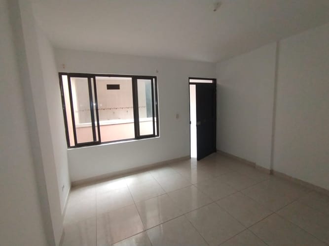 Apartamento de 3 alcobas en arriendo en La Floresta, Cali, 90 m² · foto 3 de 19