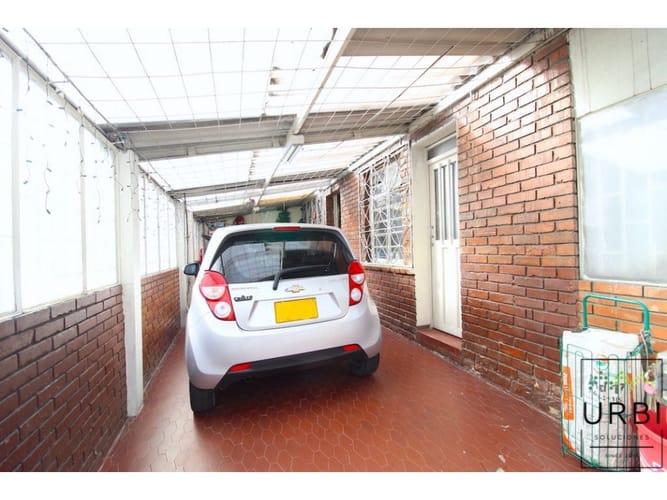 Casa de 4 alcobas en venta en Quinta Paredes, Bogotá, 198 m² · foto 16 de 19