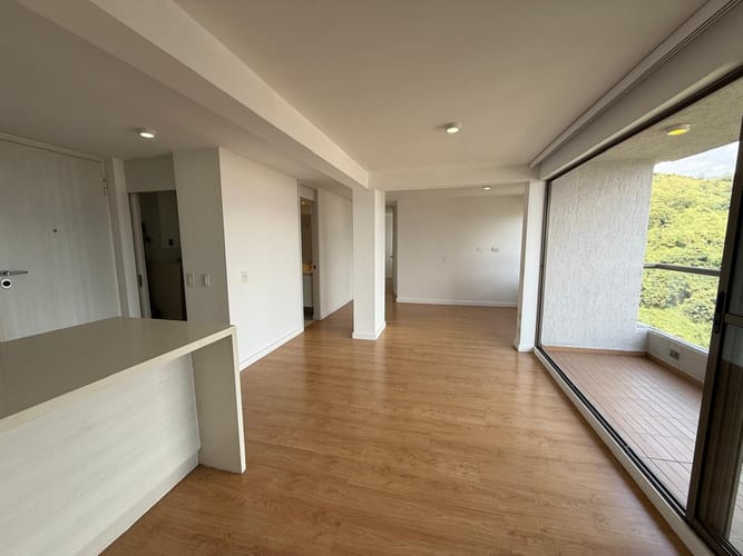 Apartamento de 2 alcobas en arriendo en Belén, Medellín, 85 m² · foto 7 de 19