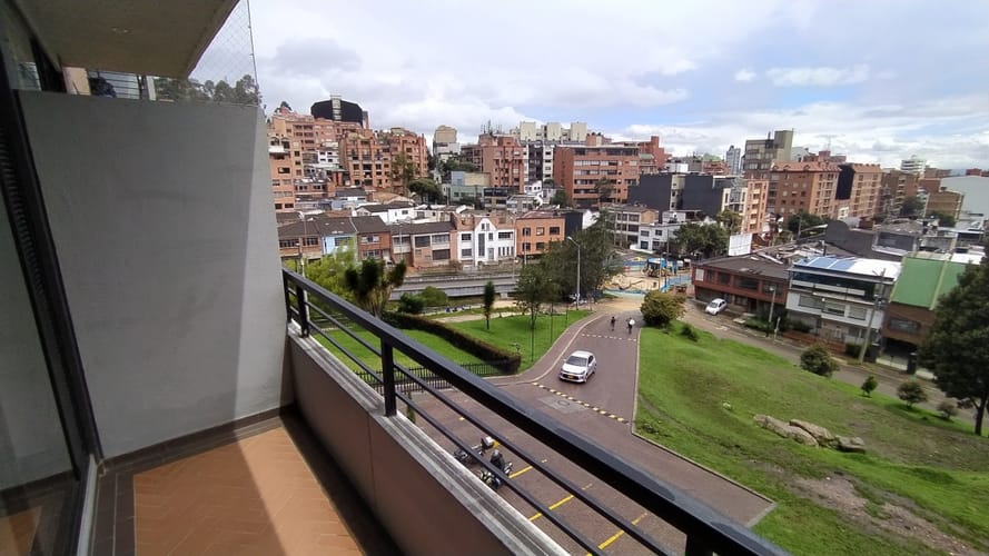 Apartamento de 1 alcoba en arriendo en Chapinero Alto, Bogotá, 56 m² · foto 4 de 24