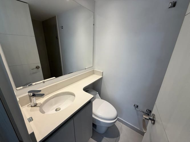 Apartamento de 2 alcobas en arriendo en Belén, Medellín, 85 m² · foto 16 de 19