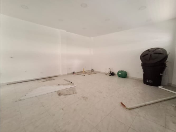 Local en arriendo en Asturias, Itagüí, 80 m² · foto 9 de 10