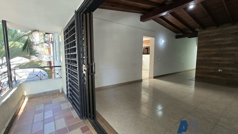Casa de 4 alcobas en arriendo en Bolivariana, Medellín, 222 m² · foto 4 de 18