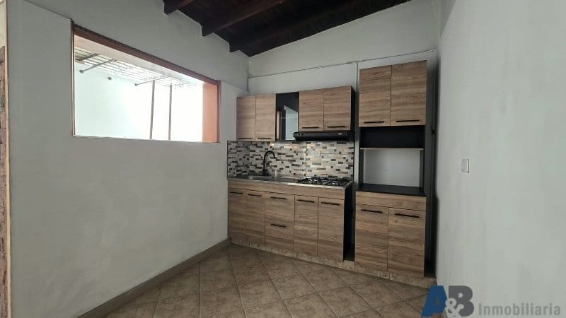 Casa de 4 alcobas en arriendo en Bolivariana, Medellín, 222 m² · foto 9 de 18