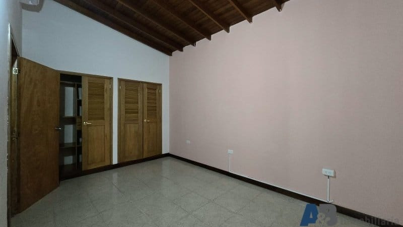 Casa de 4 alcobas en arriendo en Bolivariana, Medellín, 222 m² · foto 15 de 18
