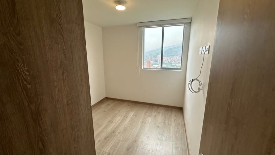 Apartamento de 3 alcobas en arriendo en Bucaros, Bello, 65 m² · foto 4 de 17