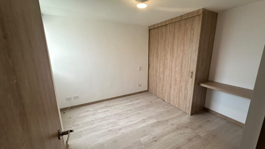Apartamento de 3 alcobas en arriendo en Bucaros, Bello, 65 m² · foto 8 de 17