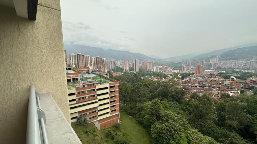 Apartamento de 3 alcobas en arriendo en Bucaros, Bello, 65 m² · foto 16 de 17