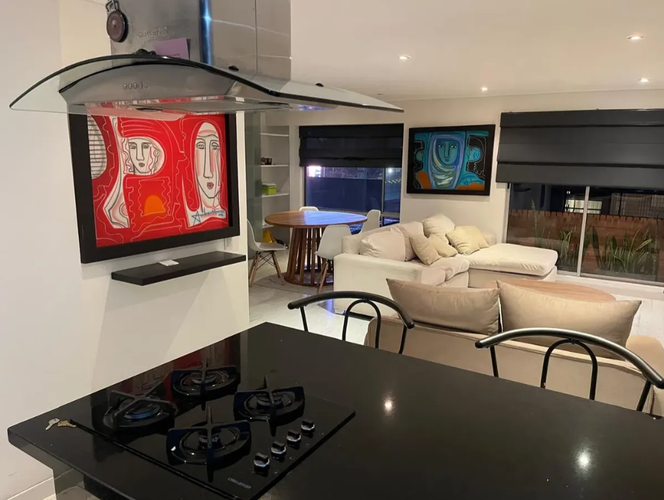 Apartamento de 2 alcobas en venta en Chico Norte, Bogotá, 75 m² · foto 2 de 13