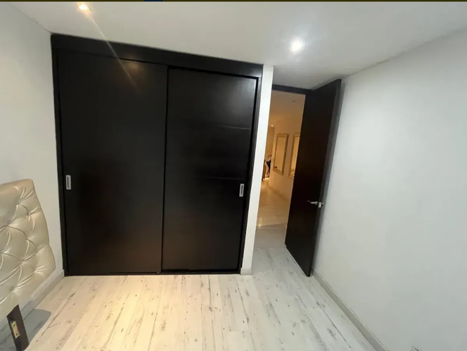 Apartamento de 2 alcobas en venta en Chico Norte, Bogotá, 75 m² · foto 9 de 13