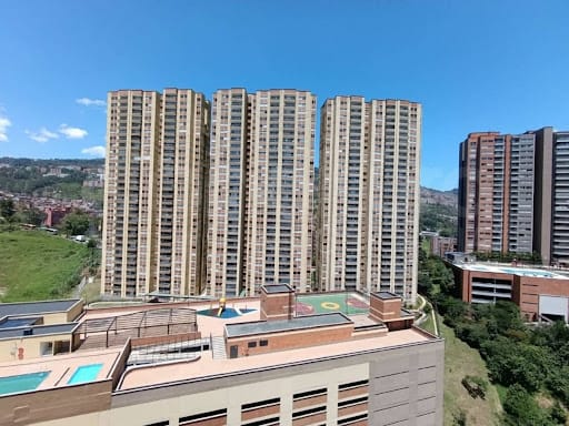 Apartamento de 3 alcobas en arriendo en Calasanz, Medellín, 58 m² · foto 6 de 13