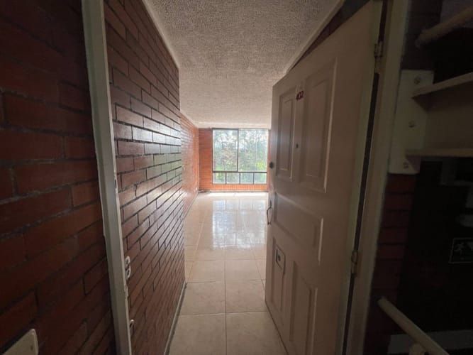 Apartamento de 3 alcobas en arriendo en San Jorge Central, Bogotá, 56 m² · foto 2 de 24