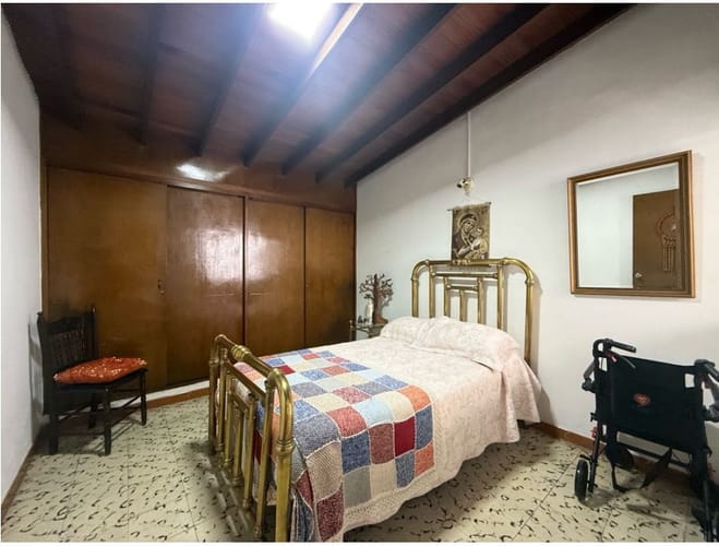 Casa de 4 alcobas en venta en Laureles, Medellín, 356 m² · foto 13 de 20