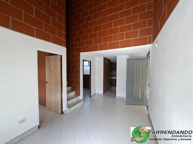 Casa de 4 alcobas en arriendo en Zona Industrial No. 3, Itagüí, 100 m² · foto 6 de 11