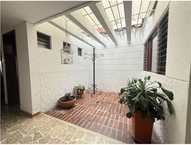 Casa de 4 alcobas en venta en Laureles, Medellín, 356 m² · foto 15 de 20